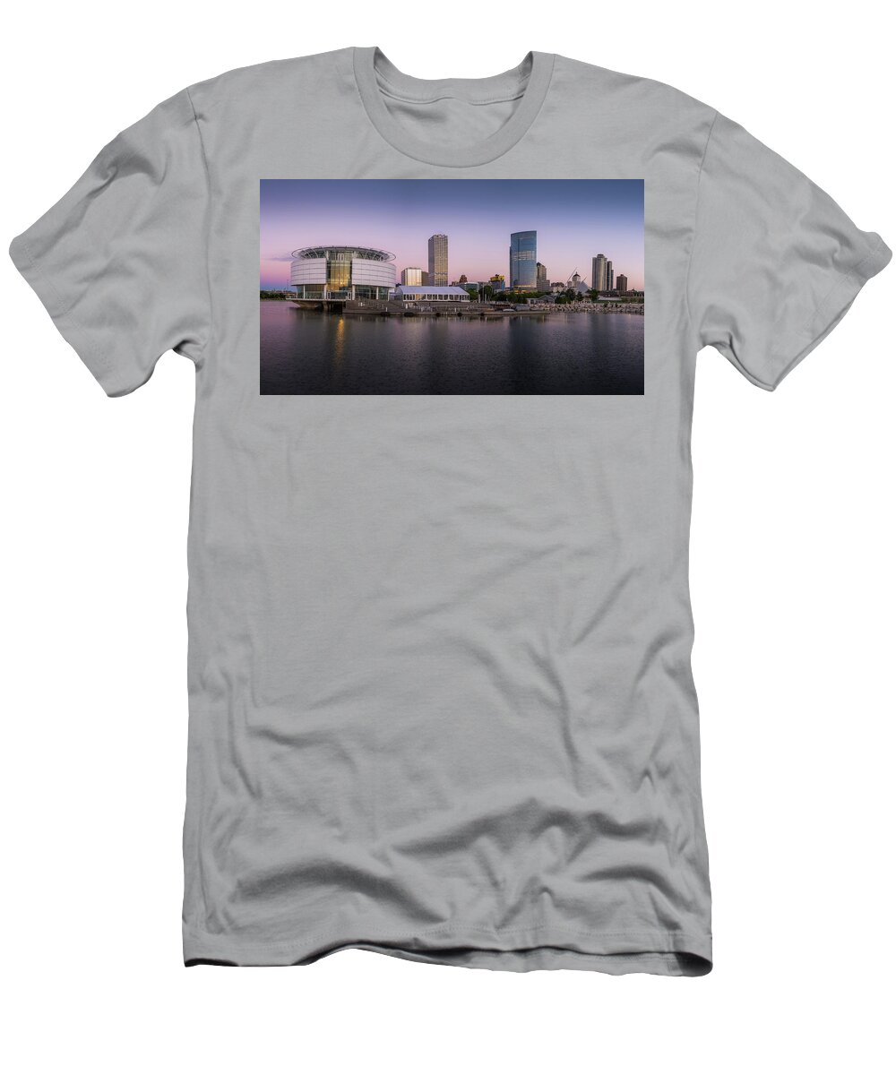 Milwaukee T-Shirt featuring the photograph Milwaukee Sky by Josh Eral