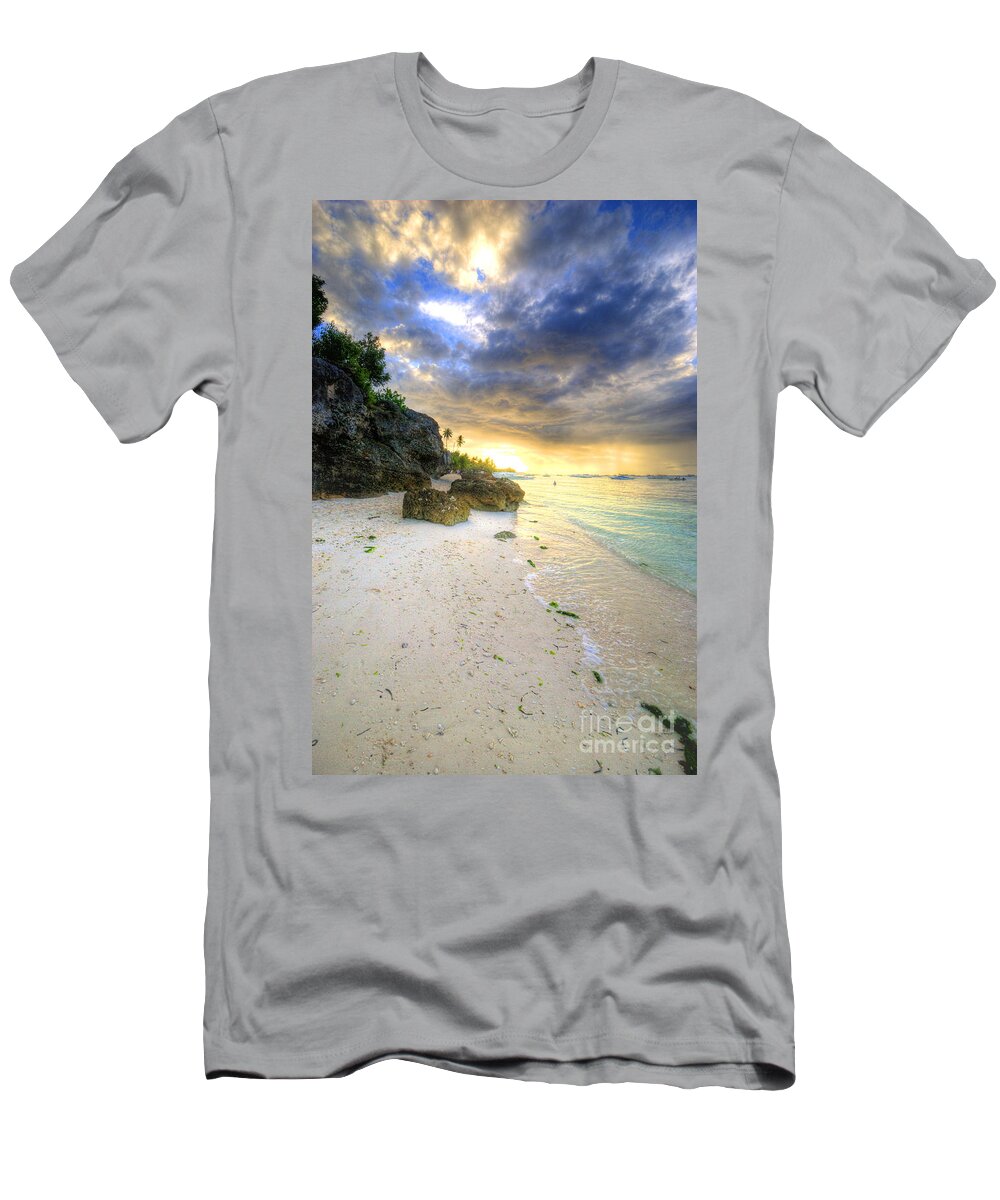 Yhun Suarez T-Shirt featuring the photograph Morning Glow by Yhun Suarez