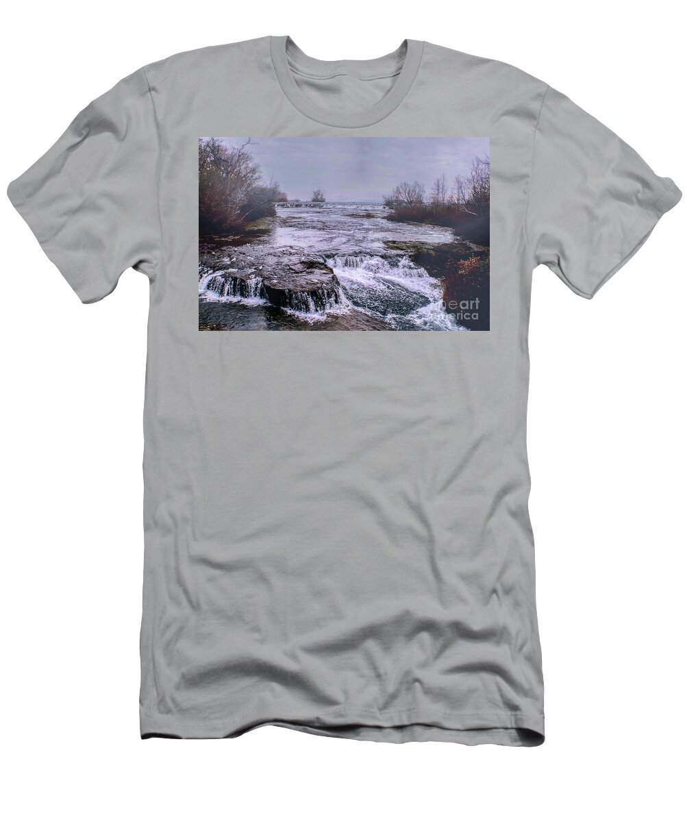 New York T-Shirt featuring the photograph Niagra by Sandy Moulder