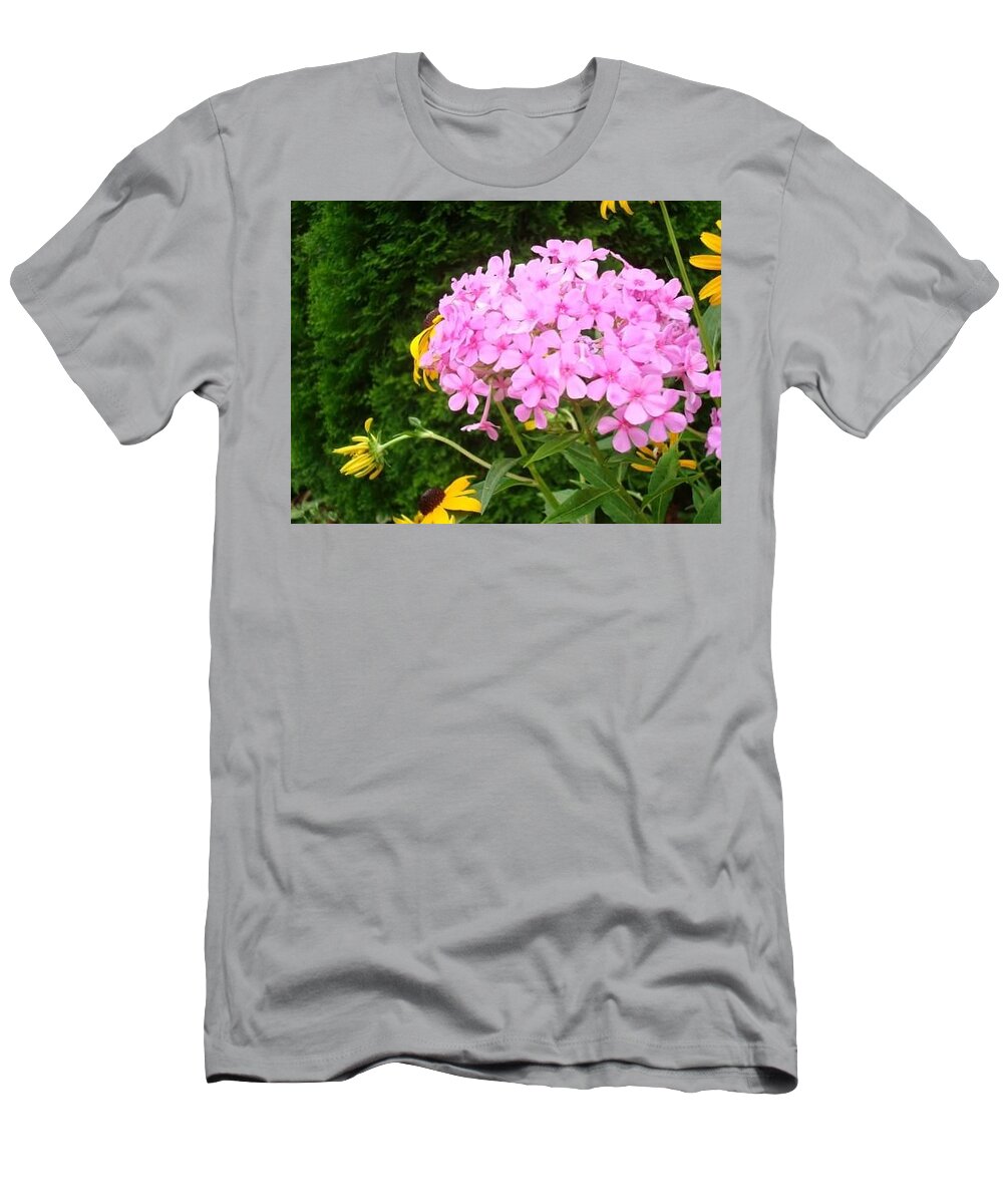 Spring Day In Nyc T-Shirt featuring the photograph Pink in Bloom by Gracy Apura