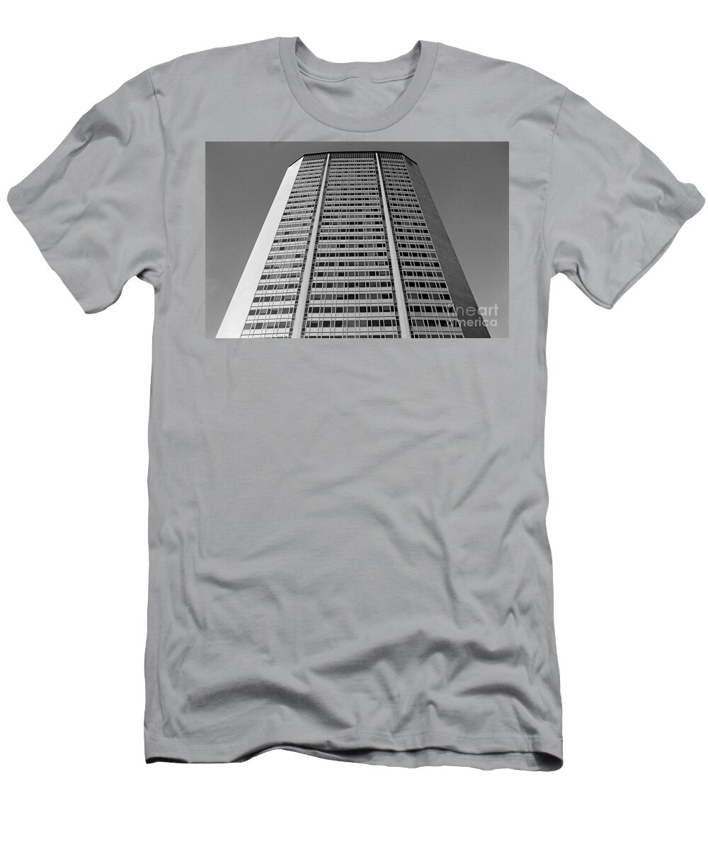 Pirellone T-Shirt featuring the photograph Pirellone by Riccardo Mottola