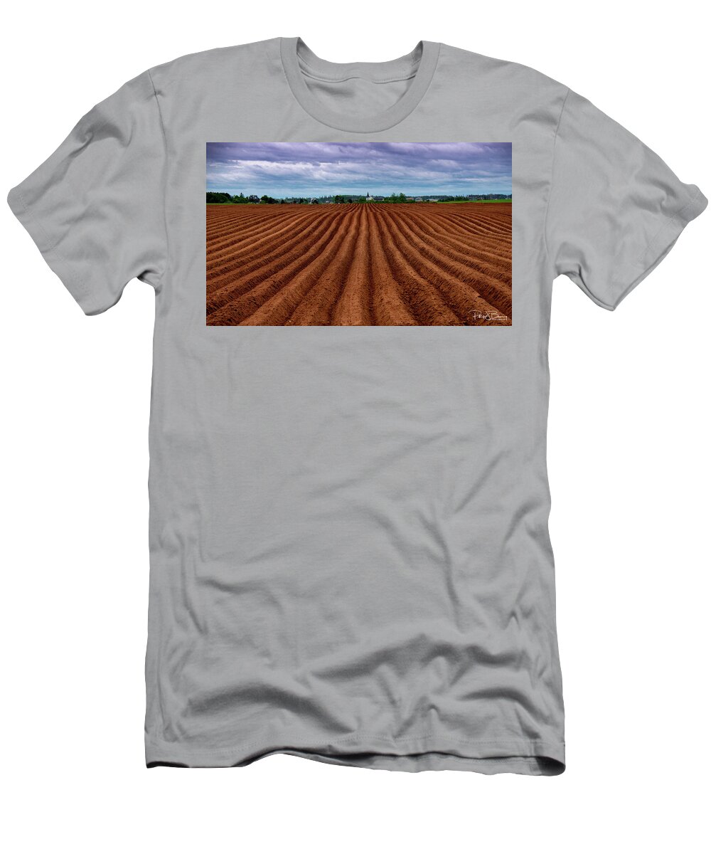 Potatoes T-Shirt featuring the photograph Potato Field on Prince Edward Island by Patrick Boening