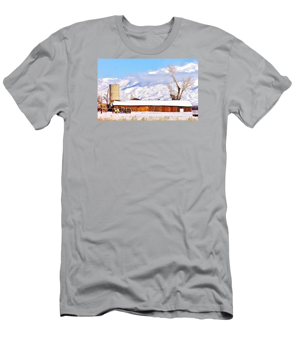 Sky T-Shirt featuring the photograph Ranchstyle by Marilyn Diaz