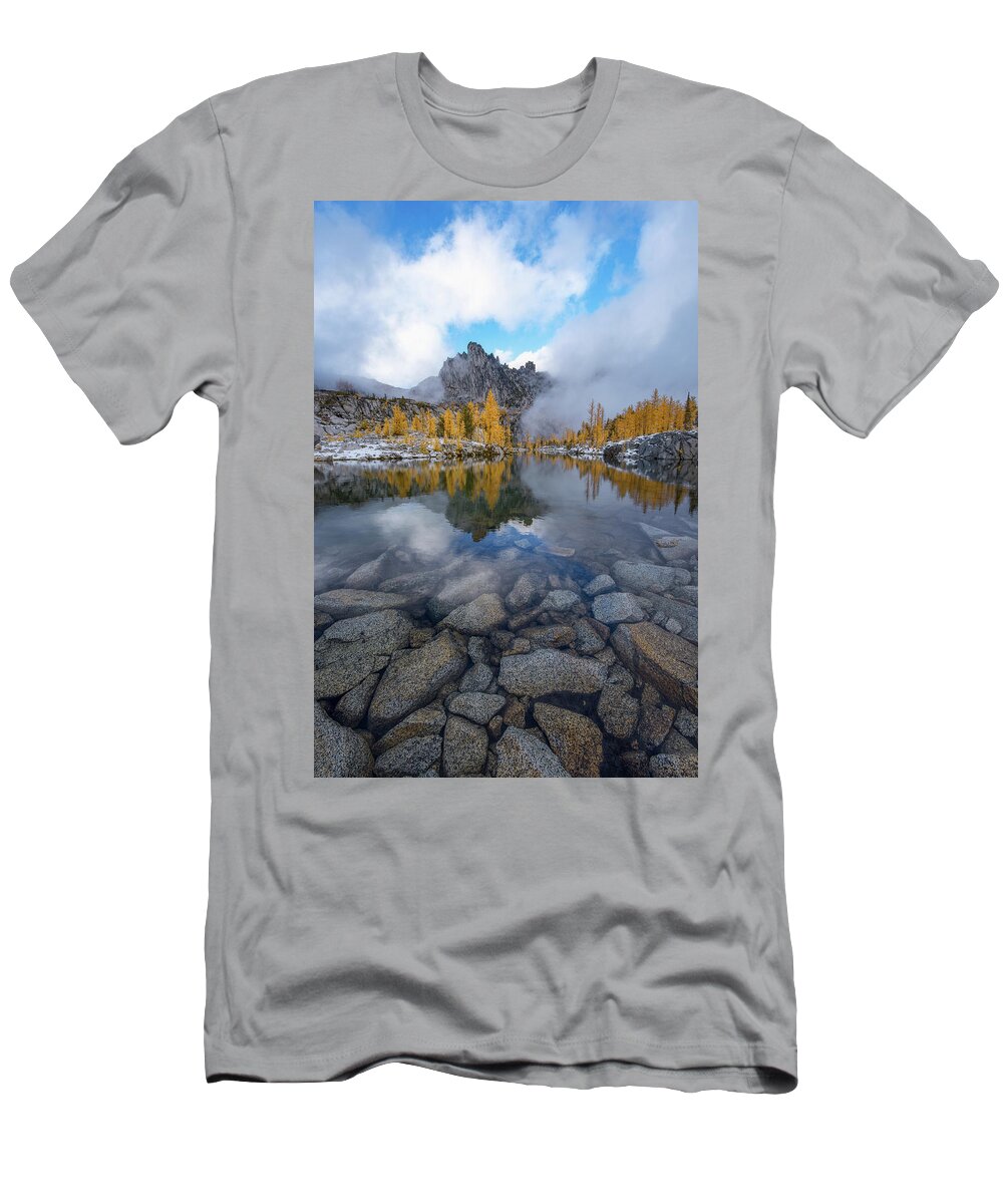 Washington T-Shirt featuring the photograph Revelation by Dustin LeFevre