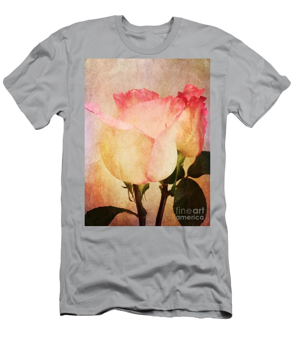 Roses T-Shirt featuring the photograph Rosas by Onedayoneimage Photography