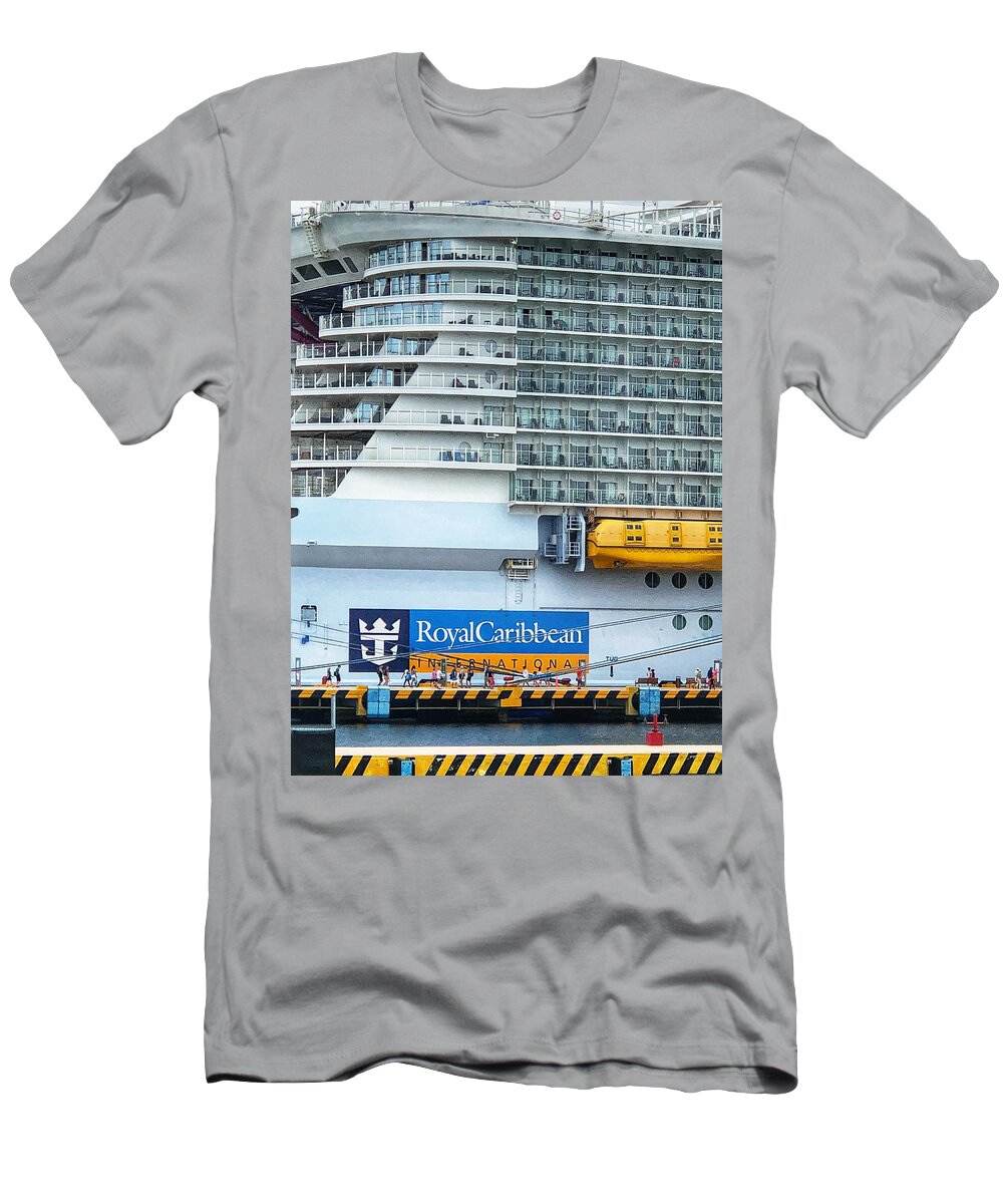Cruise T-Shirt featuring the photograph Royal holiday by Fred Boehm