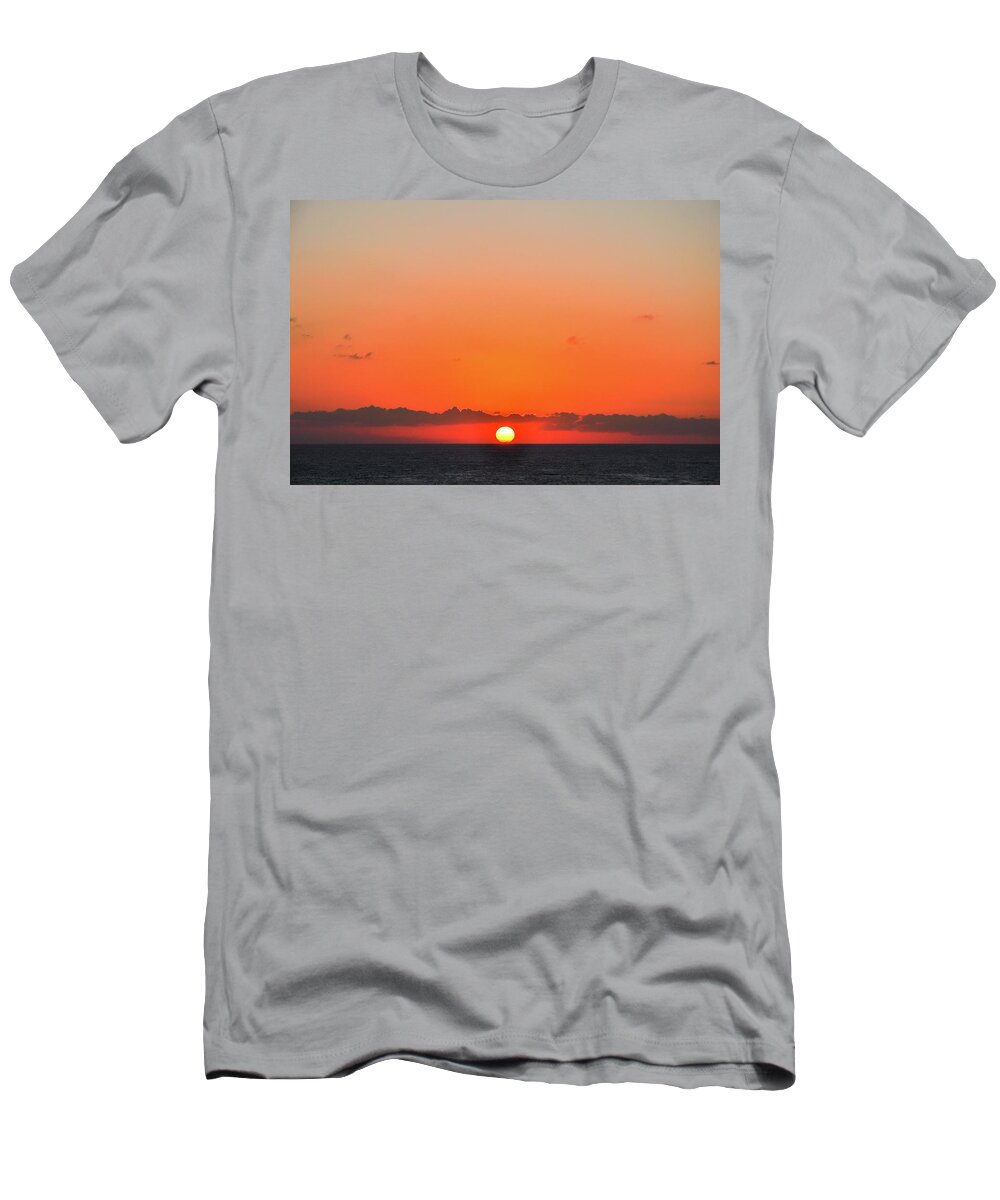 Caribbean T-Shirt featuring the photograph Sun Balancing on the Horizon by Joel Thai