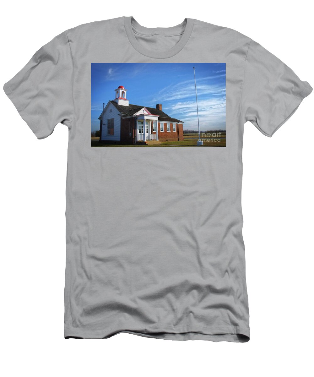 Scenic Tours T-Shirt featuring the photograph Taylor Bridge School by Skip Willits