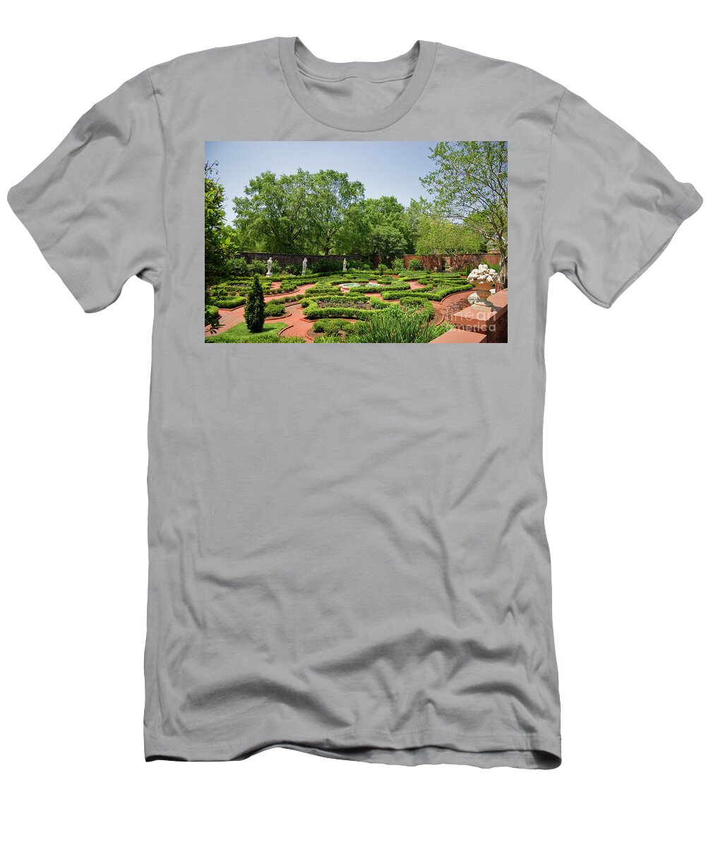 Tryon Palace T-Shirt featuring the photograph Tryon Palace Gardens by Jill Lang