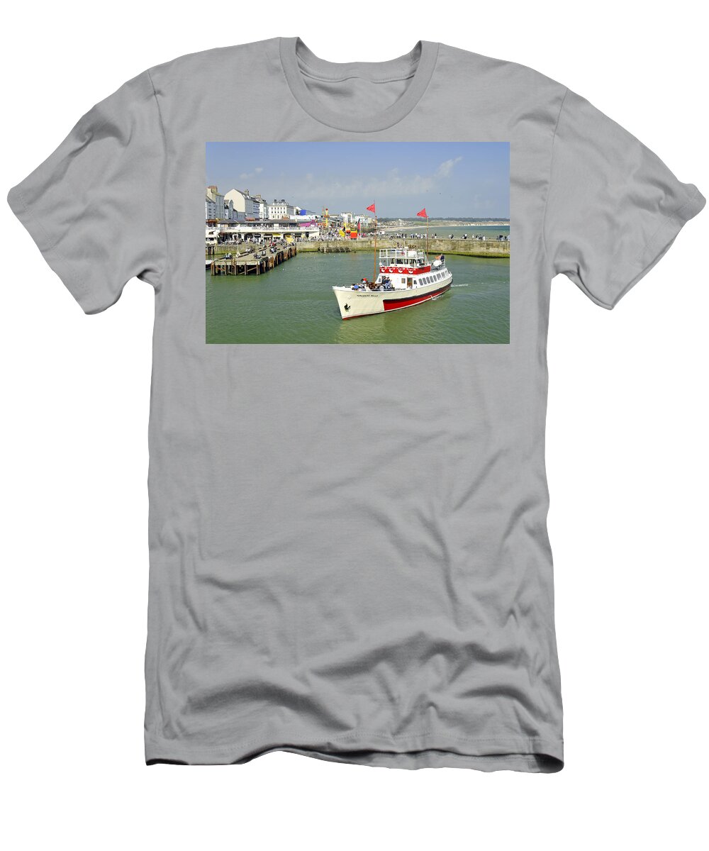 Europe T-Shirt featuring the photograph Yorkshire Belle in Bridlington Harbour by Rod Johnson
