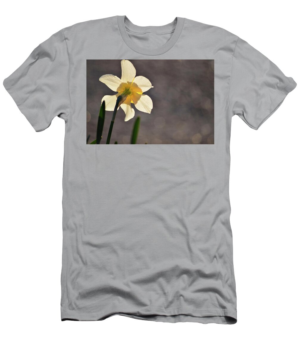 Flower T-Shirt featuring the photograph Facing the Sun by Lisa Burbach