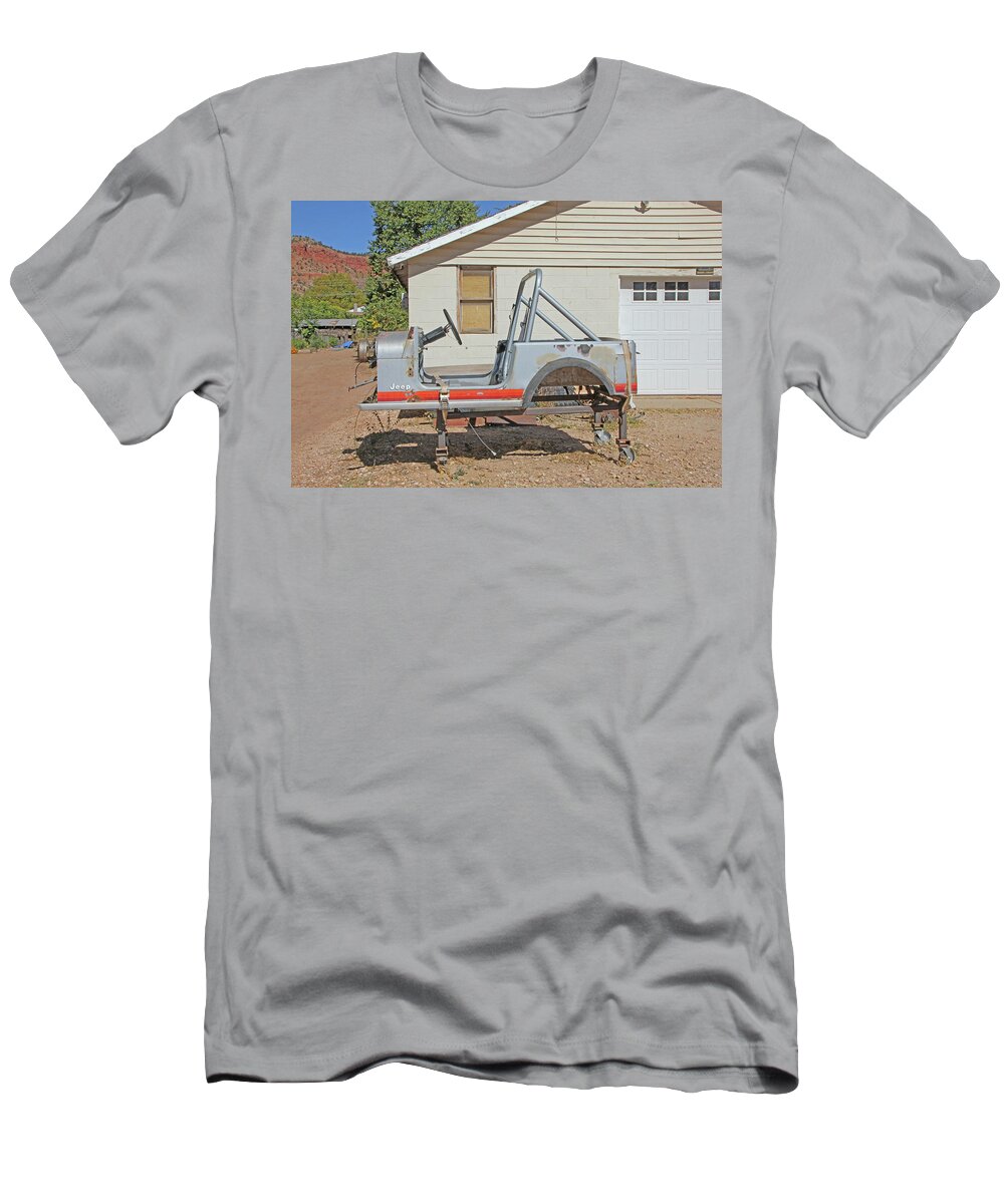 Kanab Jeep Needs A Little Work Perfect Starter Car For Teenager Car Garage Mountains Grays Red Strip T-Shirt featuring the photograph Kanab Jeep Needs a little work perfect starter car for teenager car garage mountains grays red strip by David Frederick