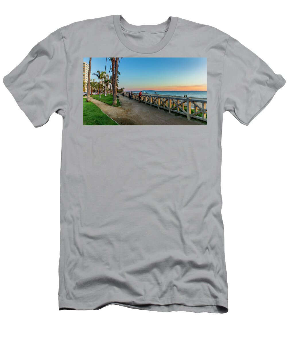 Palisades Park T-Shirt featuring the photograph Palisades Park - Looking South by Gene Parks