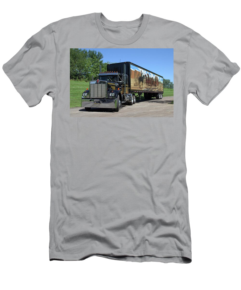  Kenworth T-Shirt featuring the photograph Smokey and the Bandit Tribute Kenworth W900 Black and Gold Semi Truck by TeeMack