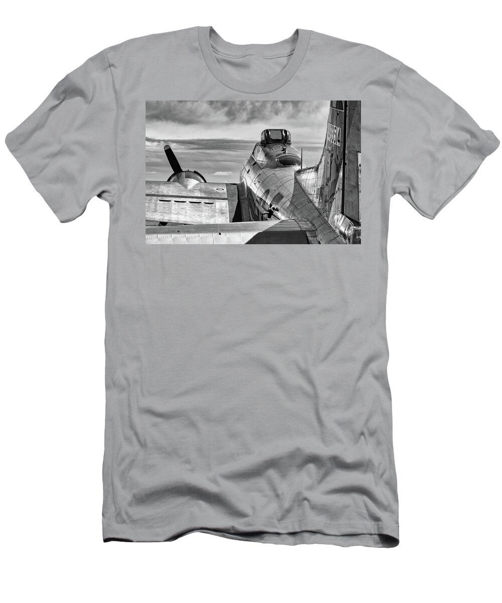 Sentimental T-Shirt featuring the photograph The Tail of Sentimental Journey by Chris Buff