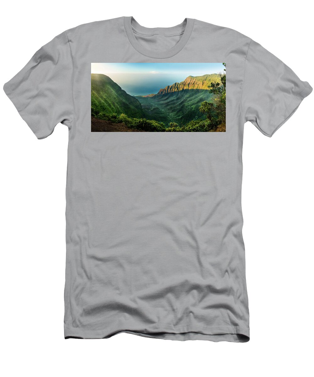 Beautiful T-Shirt featuring the photograph Panoramic view of Kalalau valley Kauai #4 by Steven Heap