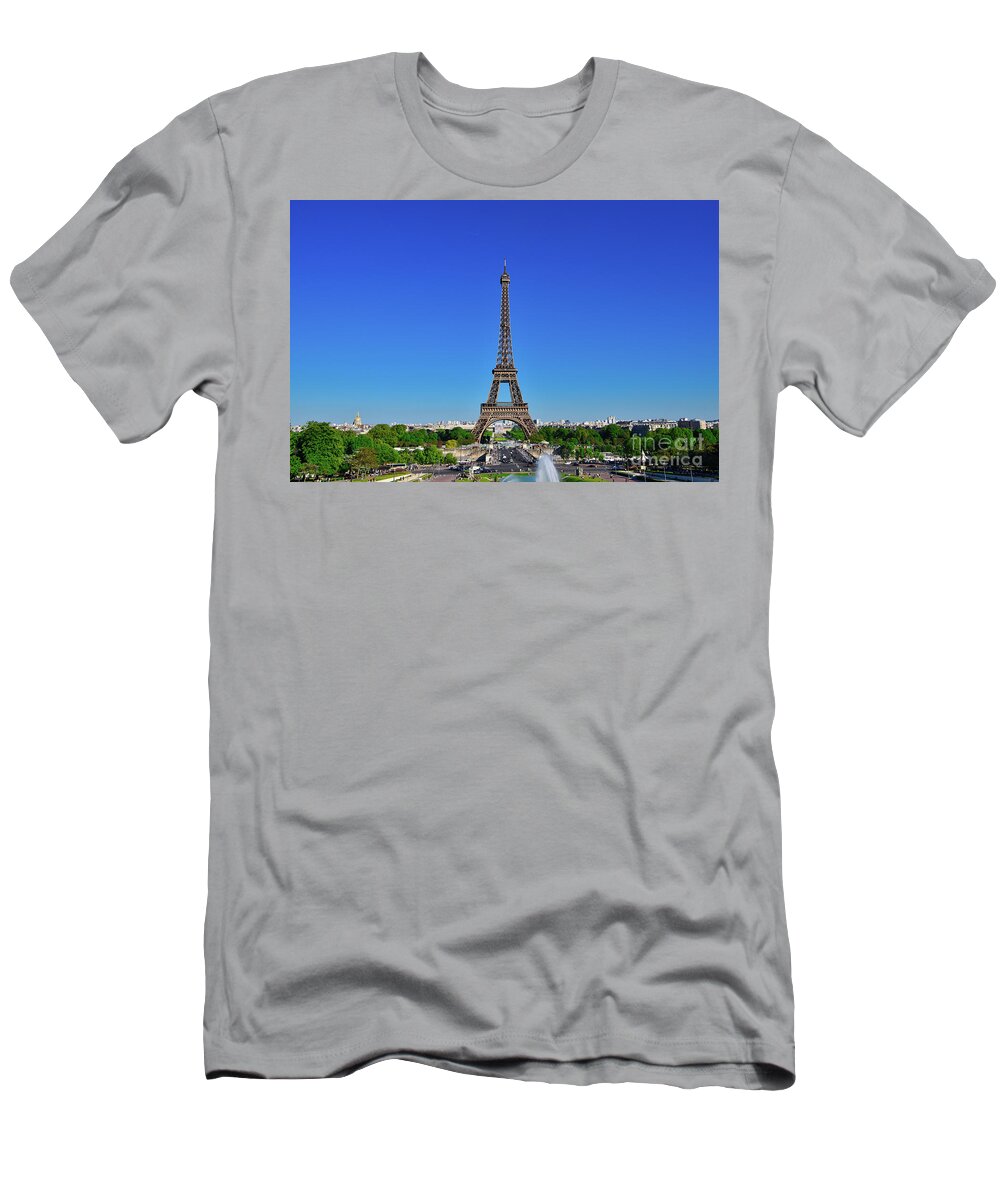 Paris T-Shirt featuring the photograph Champ de Mars by PatriZio M Busnel