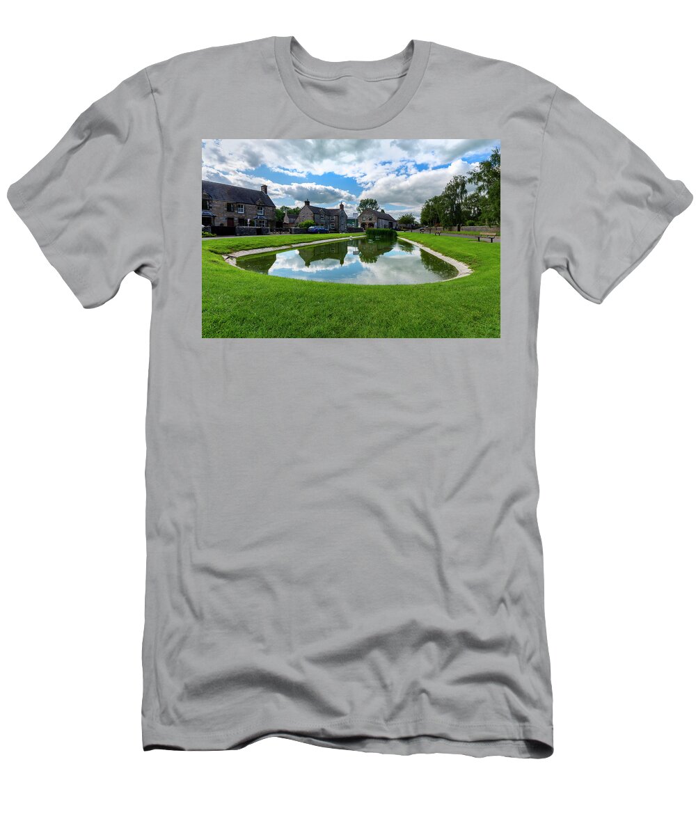 Hartington T-Shirt featuring the photograph Hartington village pond by Steev Stamford