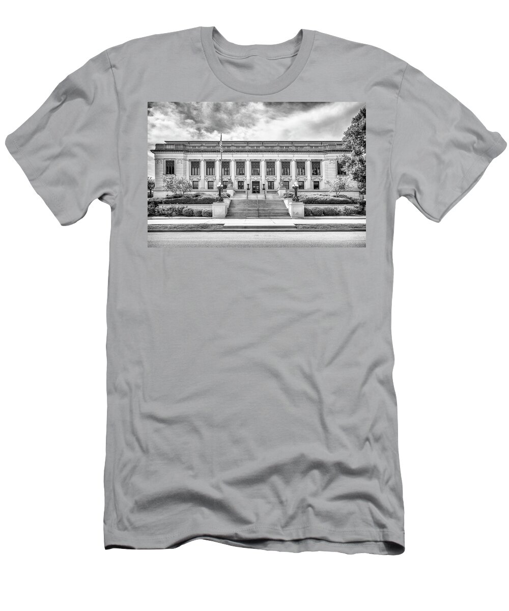 Illinois Supreme Court T-Shirt featuring the photograph Illinois Supreme Court - Springfield, IL by Susan Rissi Tregoning
