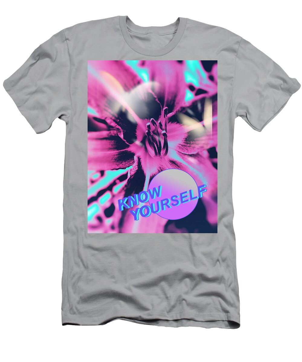 Abstract Art T-Shirt featuring the mixed media Know Yourself by Lisa Pearlman