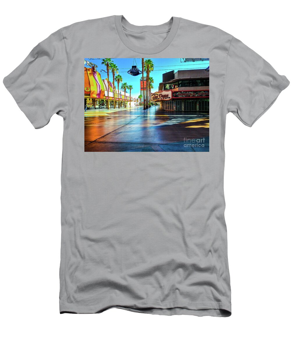  T-Shirt featuring the photograph Send a Postcard by Rodney Lee Williams