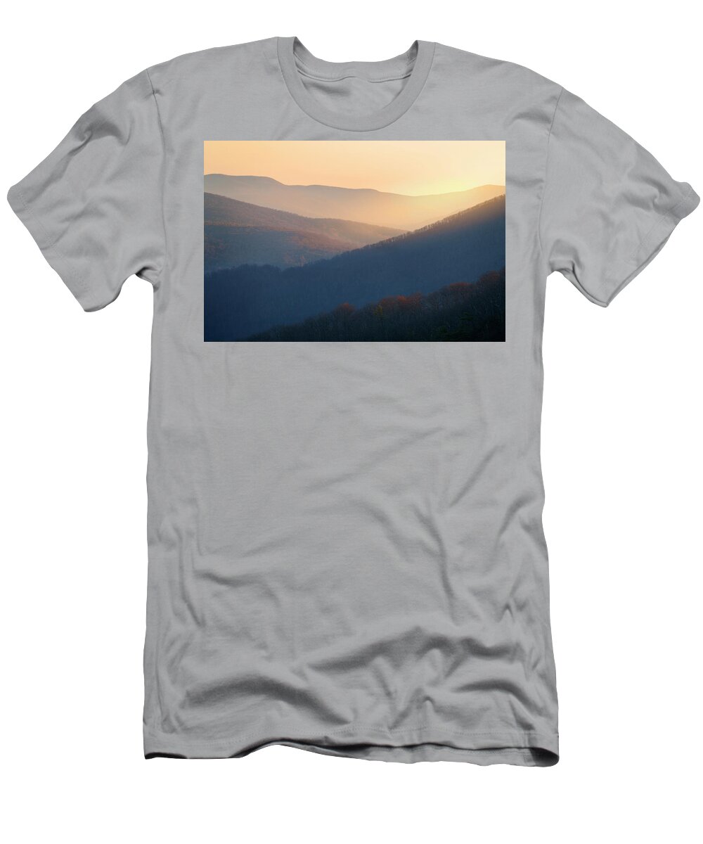 Virginia T-Shirt featuring the photograph Shenandoah Dream by Rick Berk