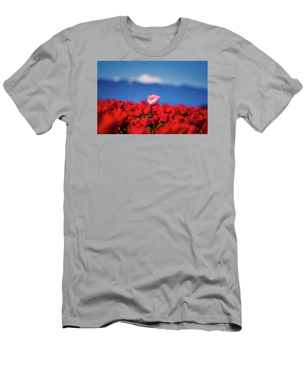 Field T-Shirt featuring the photograph Standing Out in the Crowd by Jason Roberts