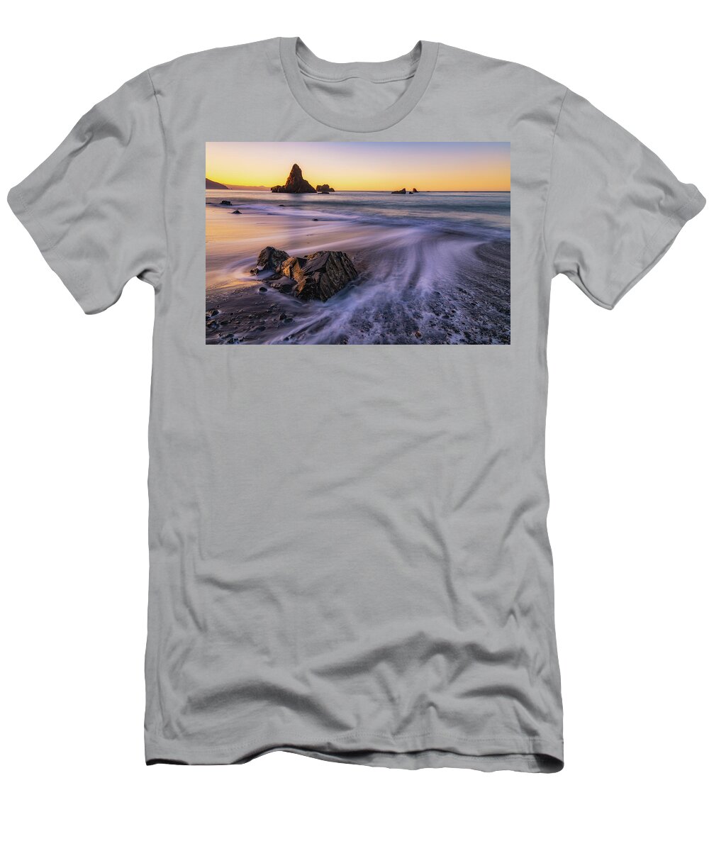 Oregon T-Shirt featuring the photograph Sunrise Wash by Darren White