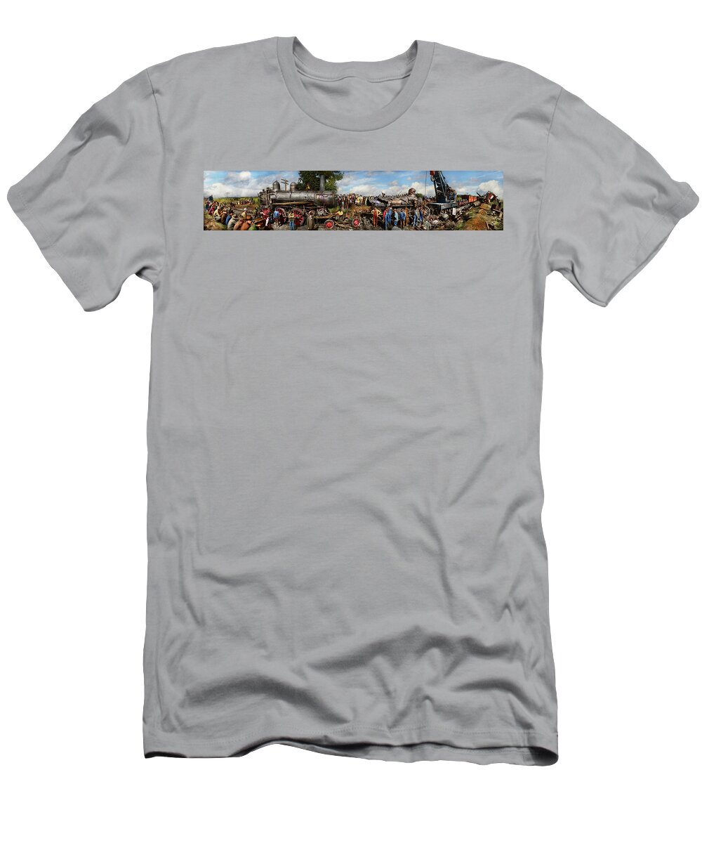 Train T-Shirt featuring the photograph Train - Accident - Meeting head to head 1909 by Mike Savad