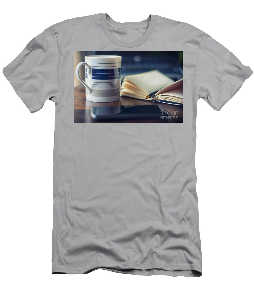 Flower T-Shirt featuring the photograph Writer by Yvonne Padmos