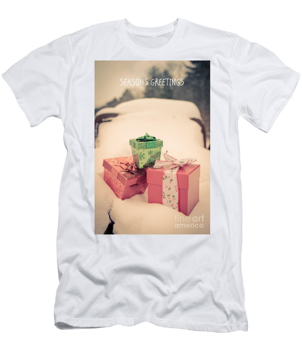 New Hampshire T-Shirt featuring the photograph Seasons Greetings by Edward Fielding