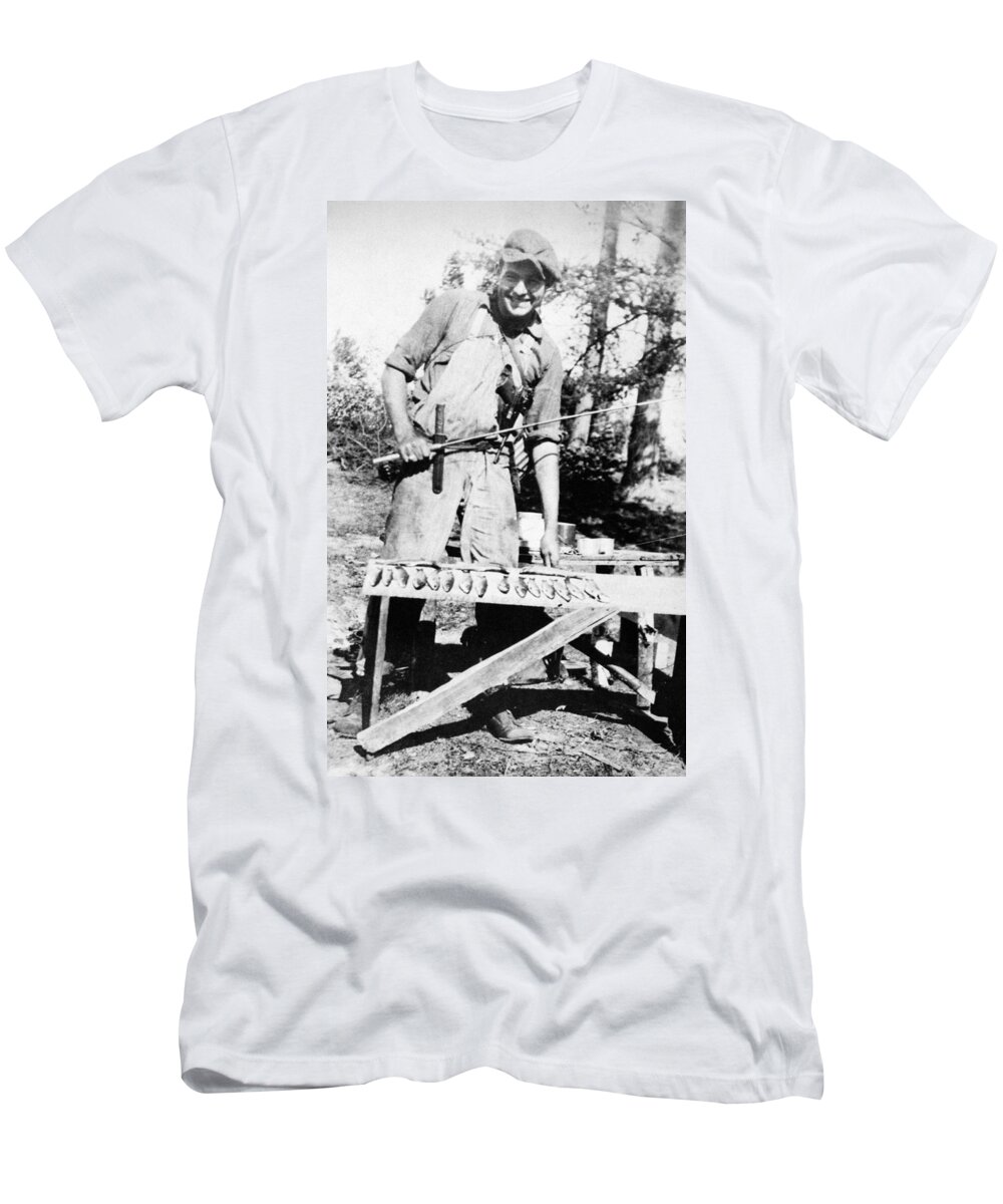 1920 T-Shirt featuring the photograph Ernest Hemingway (1899-1961) #9 by Granger