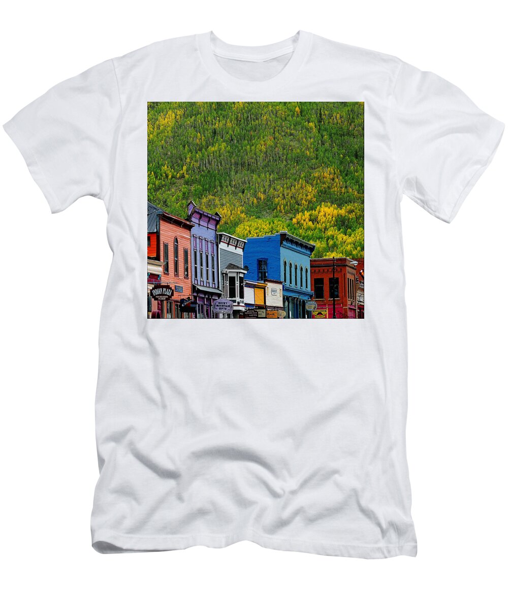 Silverton T-Shirt featuring the photograph Autumn Arriving in Silverton by Peggy Dietz