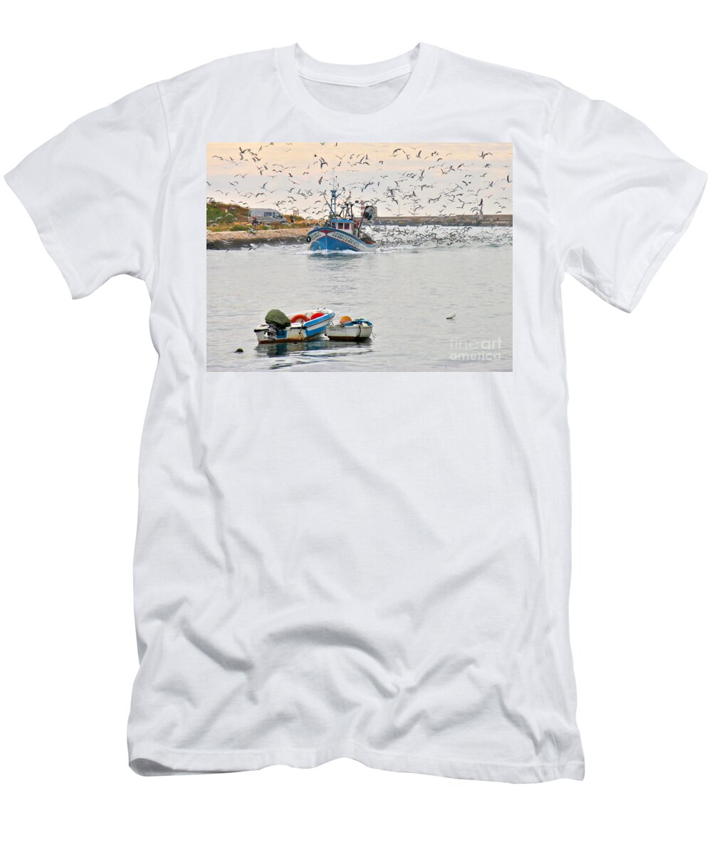 Portugal Fisherman Lagos T-Shirt featuring the photograph Calm Before the Storm by Suzanne Oesterling