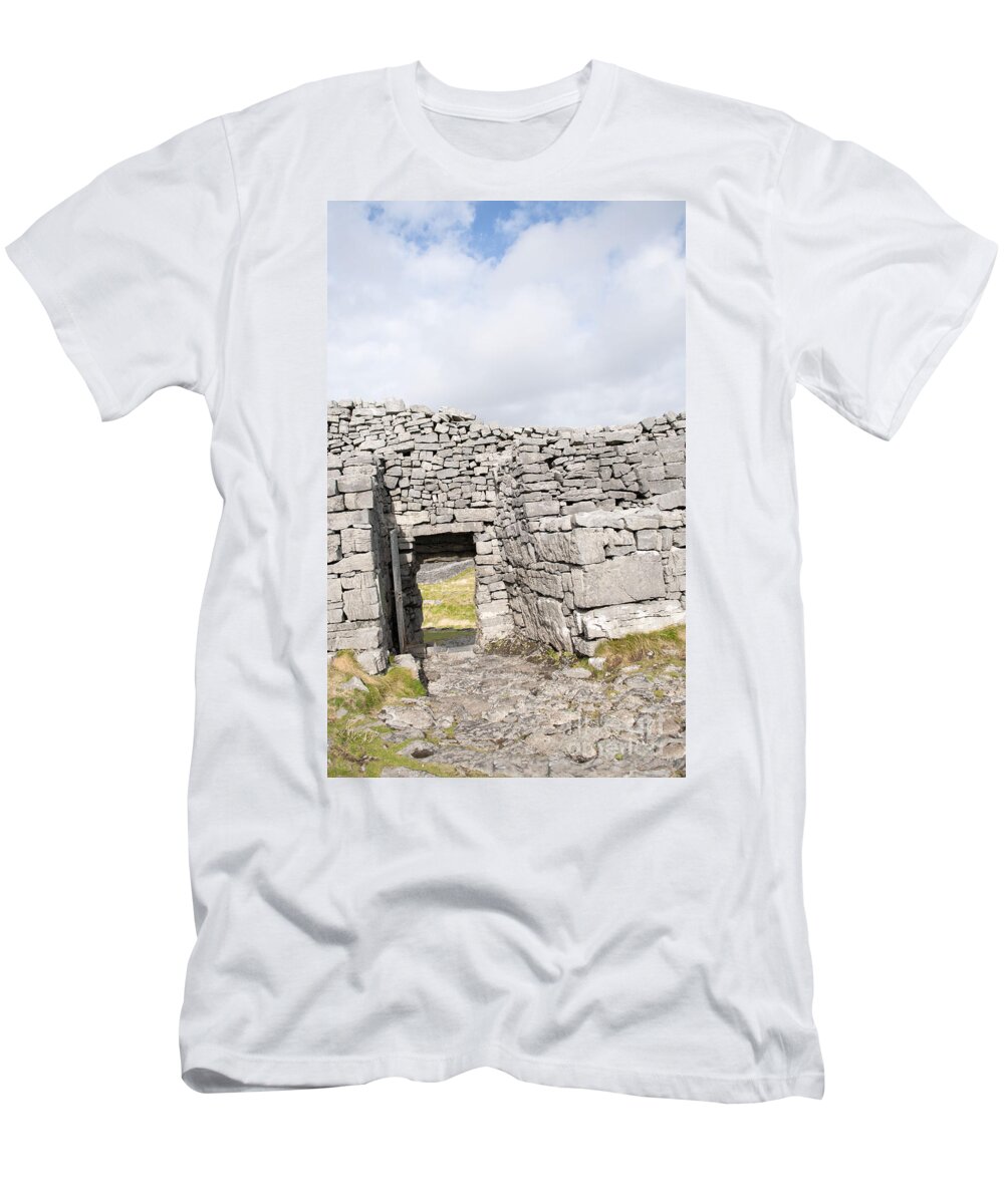 Ireland Digital Photography T-Shirt featuring the digital art Don Angus by Danielle Summa