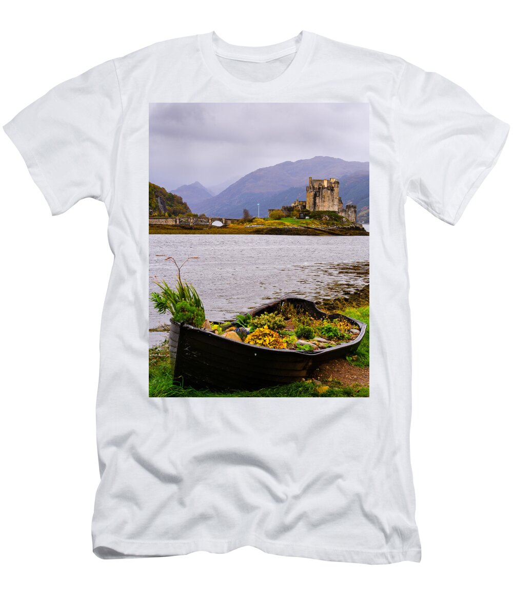 Scotland T-Shirt featuring the photograph Eilean Donan Castle 1 by Mark Llewellyn