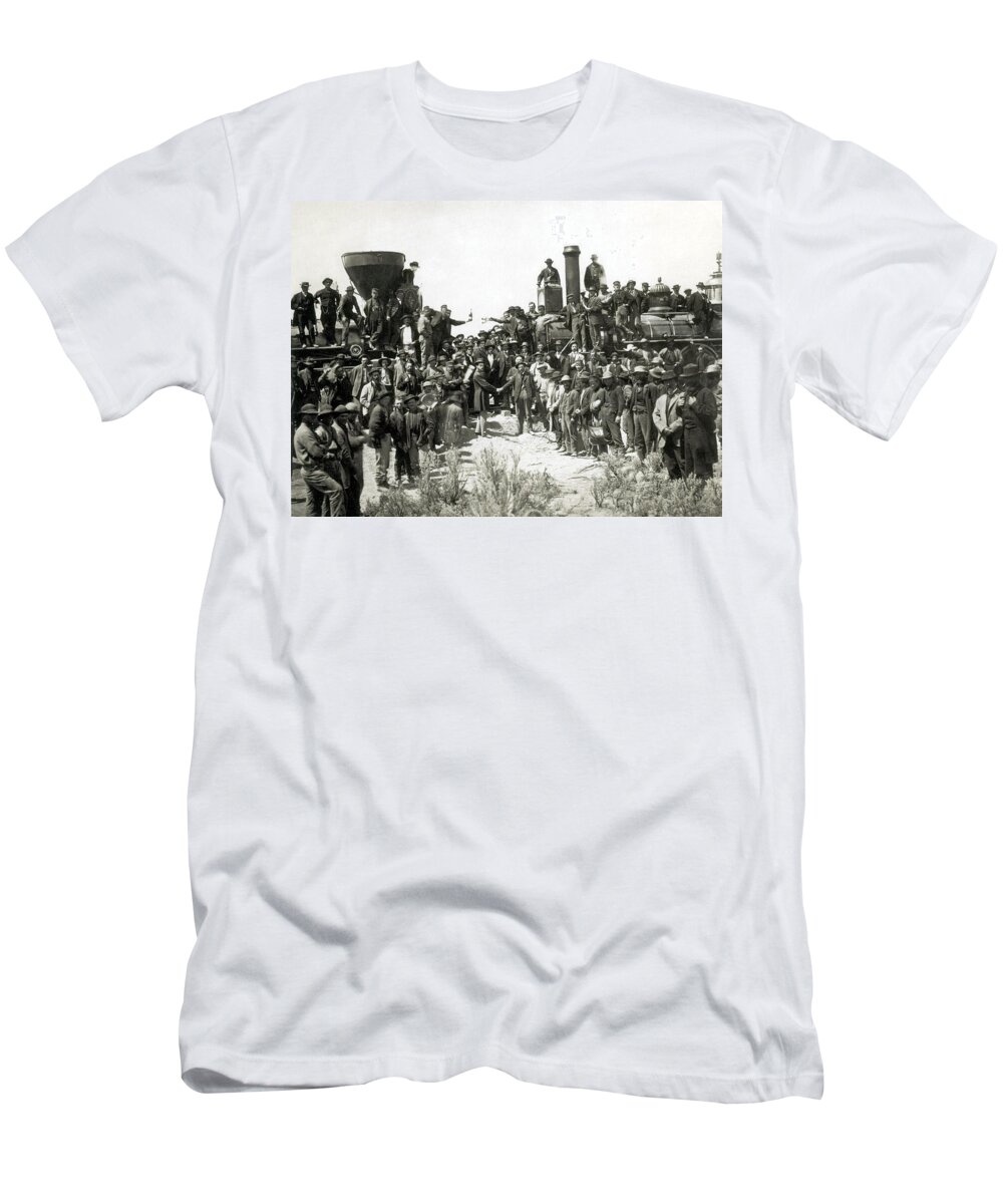 Science T-Shirt featuring the photograph Golden Spike Ceremony, 1869 by Science Source