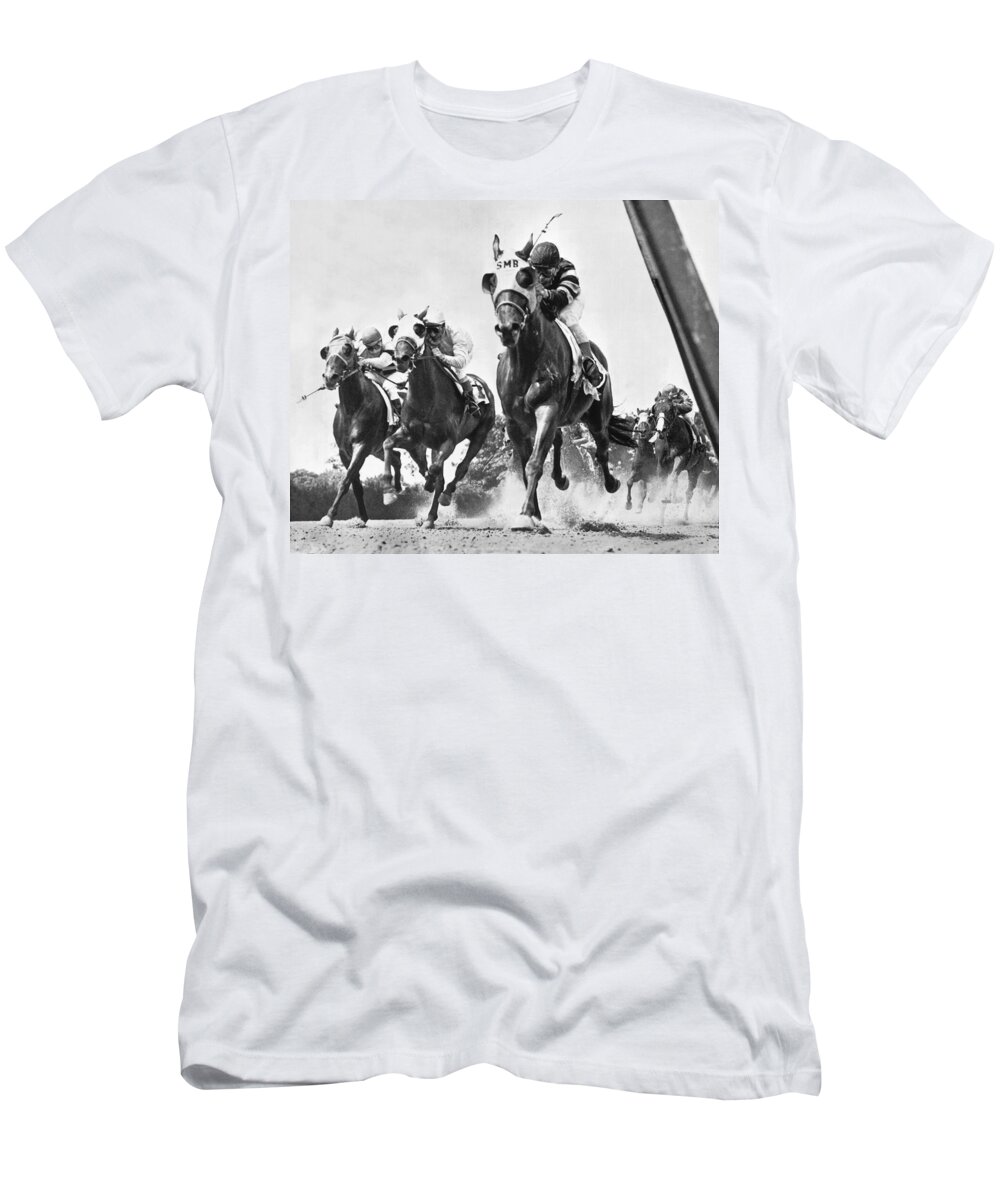 1950's T-Shirt featuring the photograph Horse Racing At Belmont Park by Underwood Archives