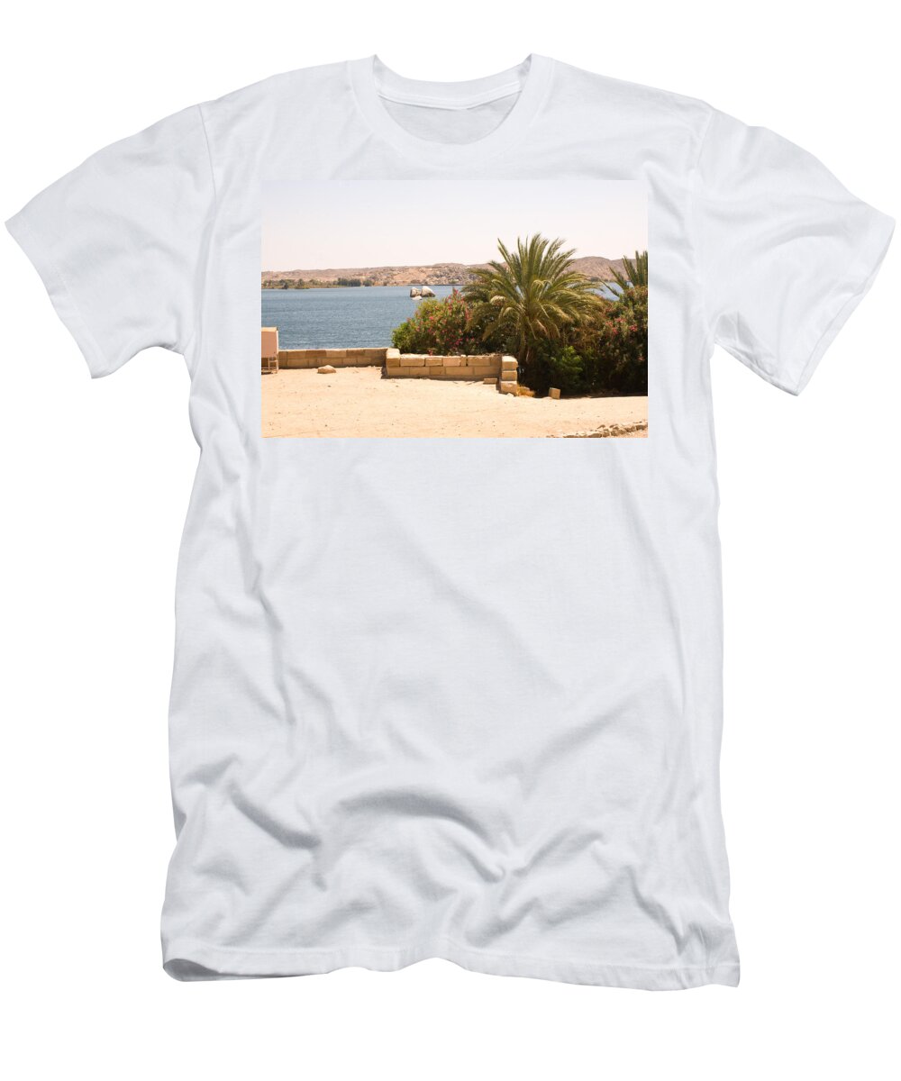  T-Shirt featuring the photograph LakeView 2 by James Gay