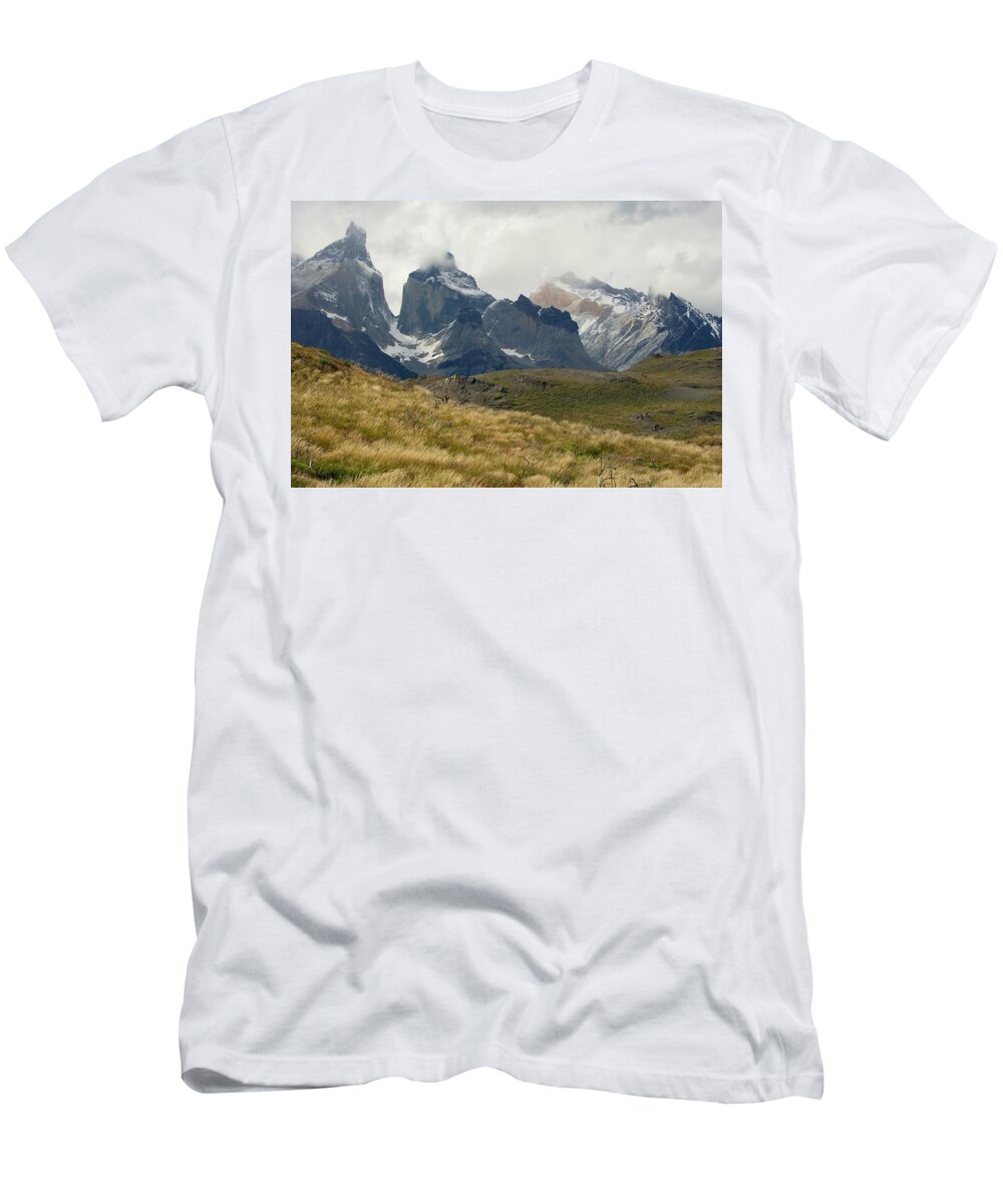 Photograph T-Shirt featuring the photograph Paine Horne by Richard Gehlbach