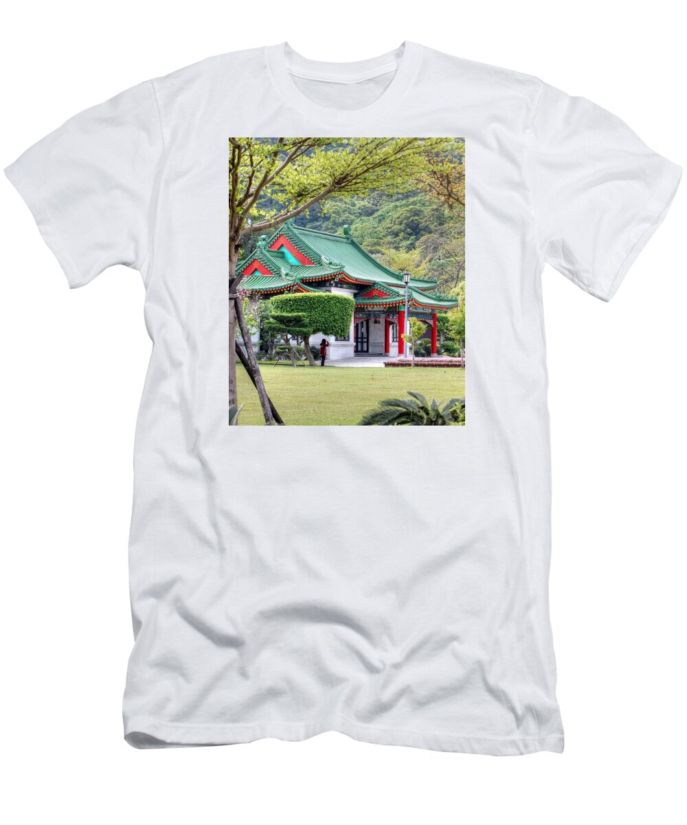 Peaceful T-Shirt featuring the photograph Peaceful Easy Taiwan by Bill Hamilton