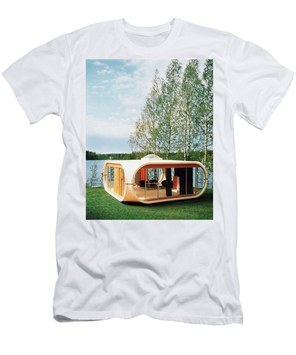 Architecture T-Shirt featuring the photograph Prototype Of Polykem Molded House by John Cowan