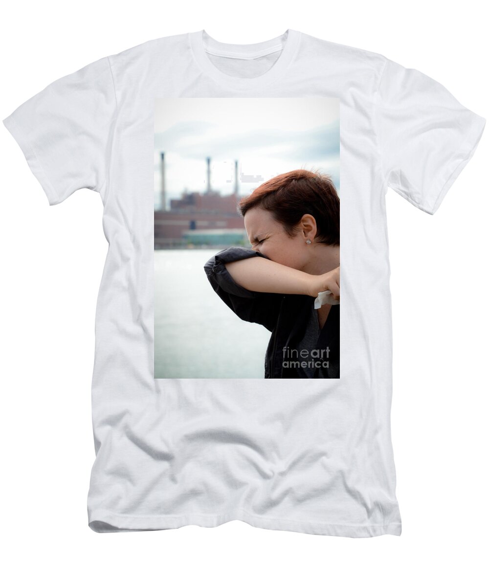 Air T-Shirt featuring the photograph Allergies #2 by Photo Researchers