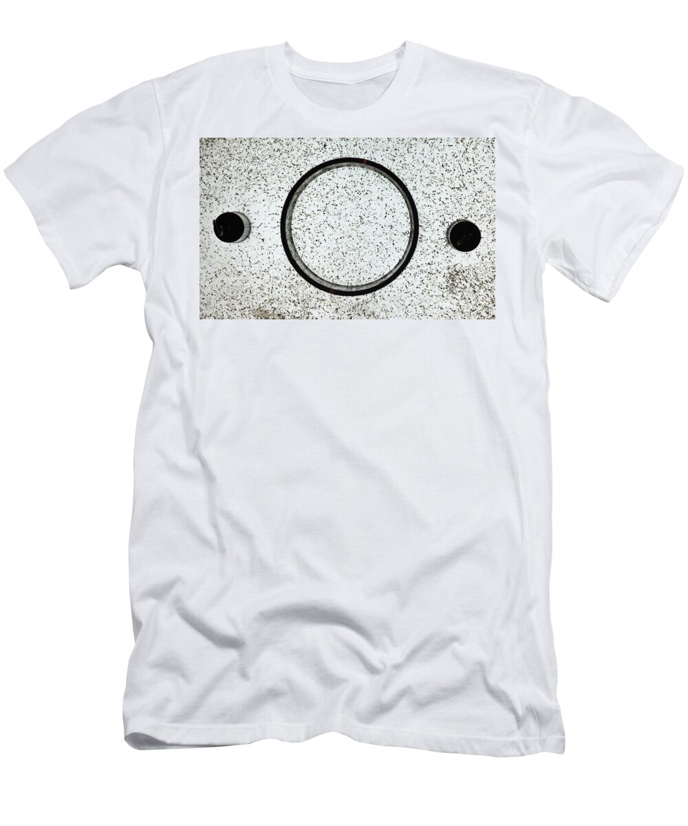 E Fields T-Shirt featuring the photograph Faraday Cage With No Electric Field by Ted Kinsman