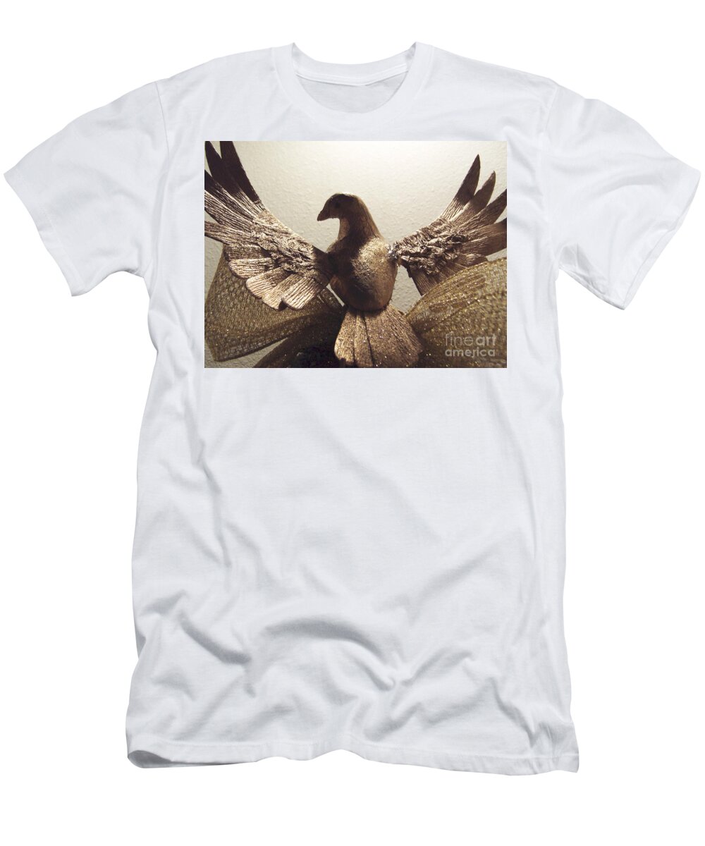 Dove T-Shirt featuring the photograph Peace by Vonda Lawson-Rosa