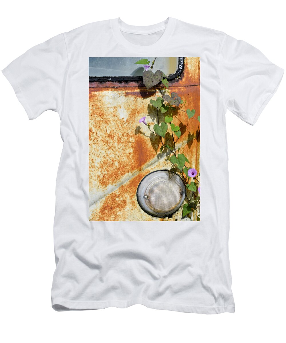 Volkswagen T-Shirt featuring the photograph Say Goodbye by Carolyn Marshall