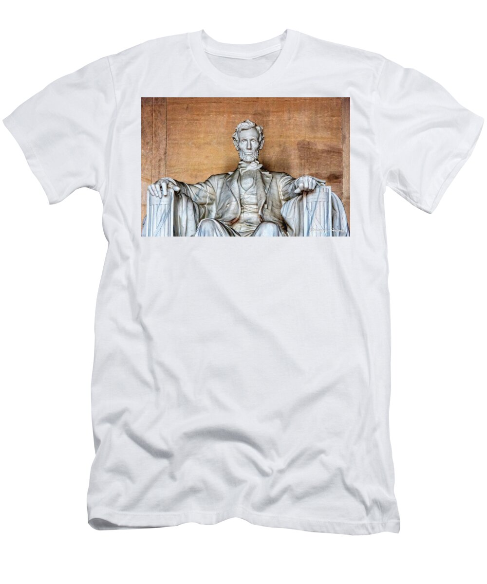 Abraham Lincoln T-Shirt featuring the photograph Abraham Lincoln #2 by Christopher Holmes