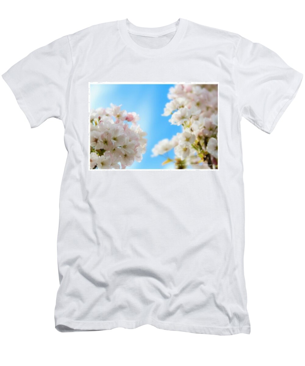 Canon5dmkiii T-Shirt featuring the photograph Instagram Photo #621440418051 by Mandy Tabatt