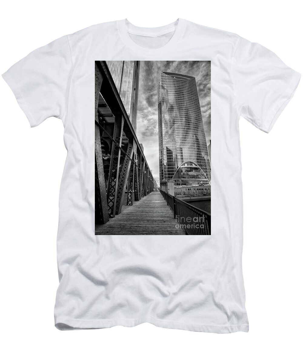 Chicago T-Shirt featuring the photograph Across the river by Izet Kapetanovic