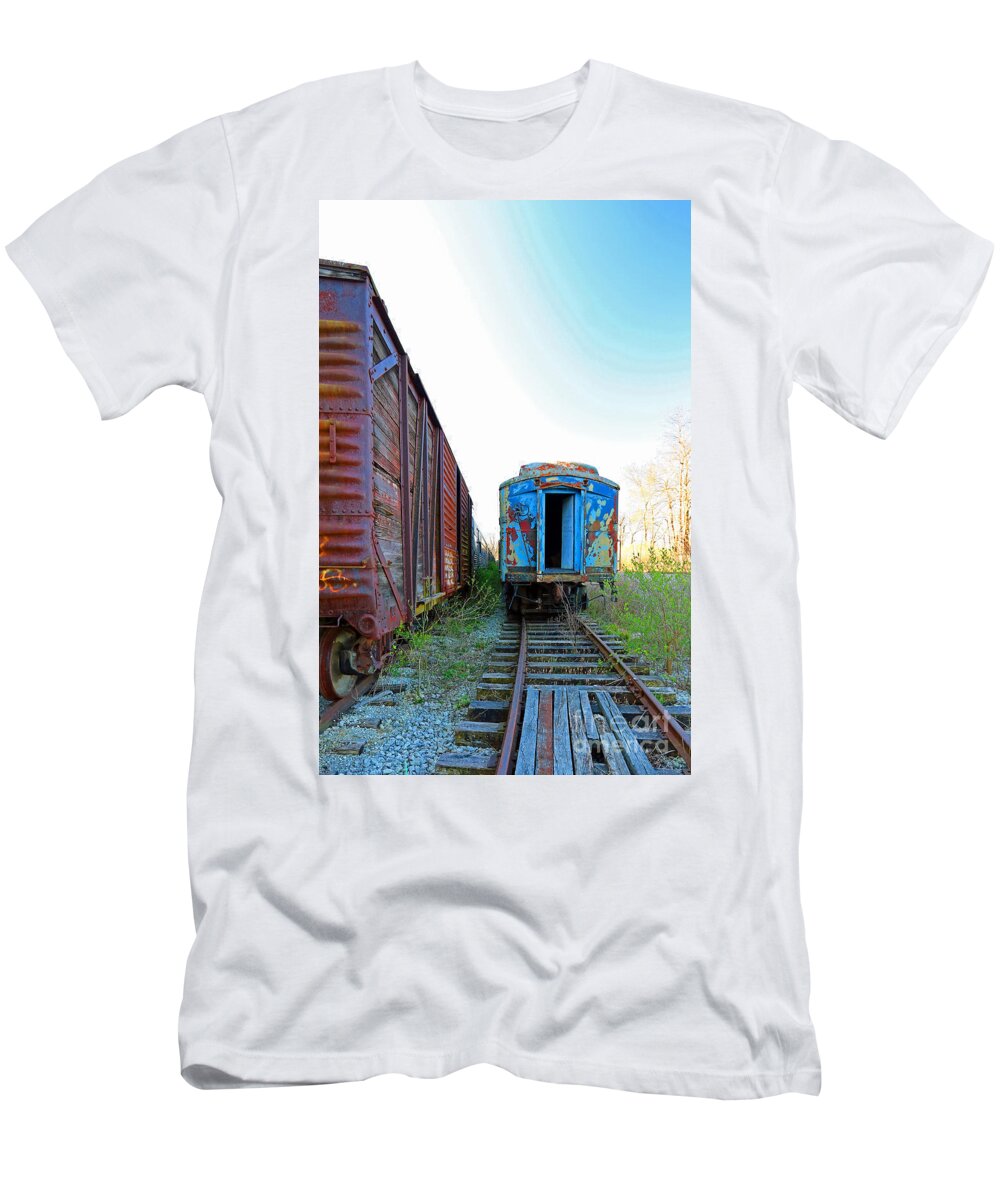 Cicero T-Shirt featuring the photograph Blue Line by Steve Gass